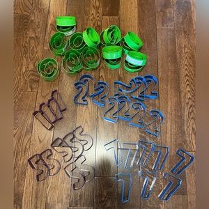 NEW Bundle of cookie cutters